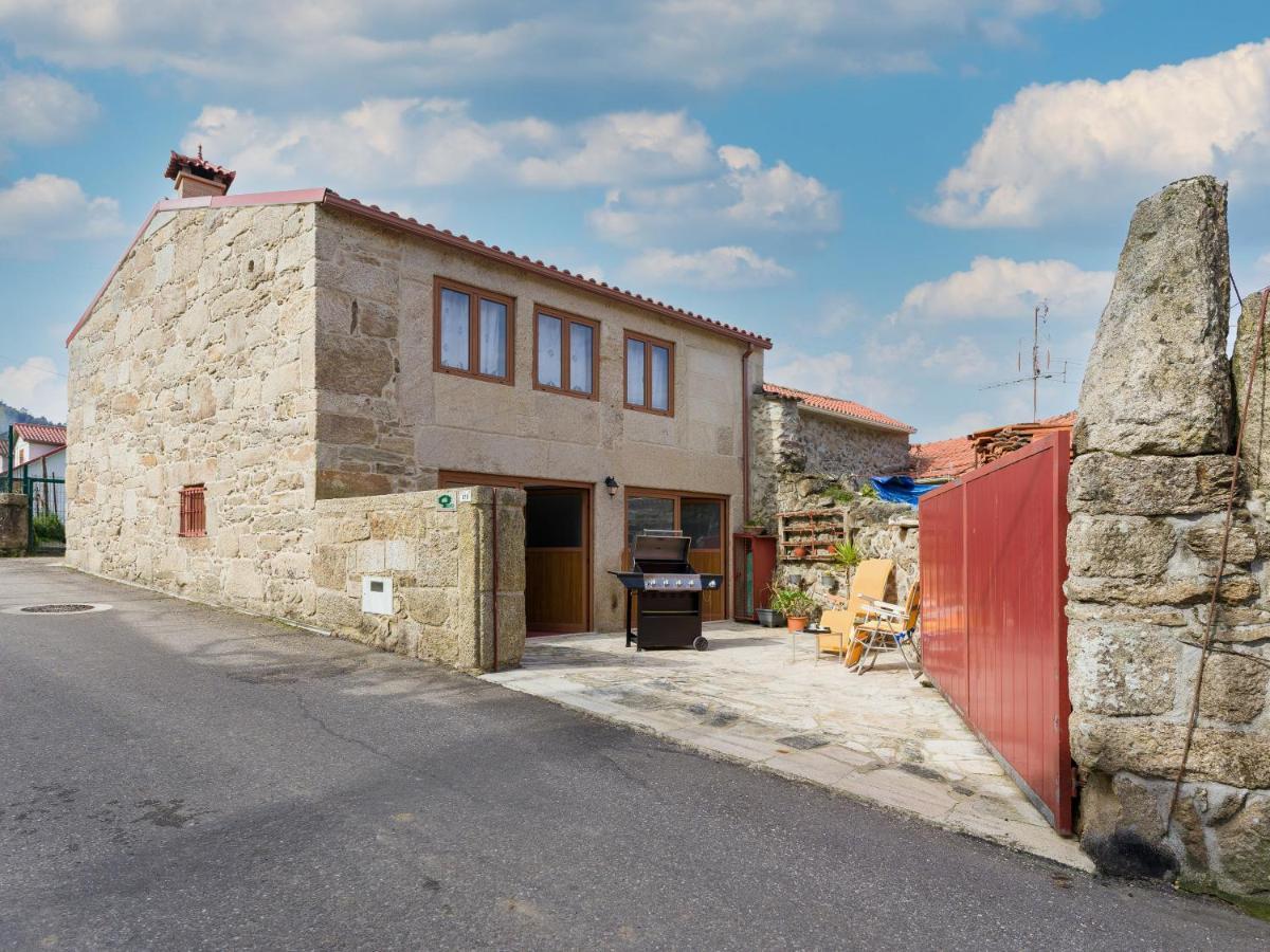 Cantinho Do Lucio Holiday home Melgaco