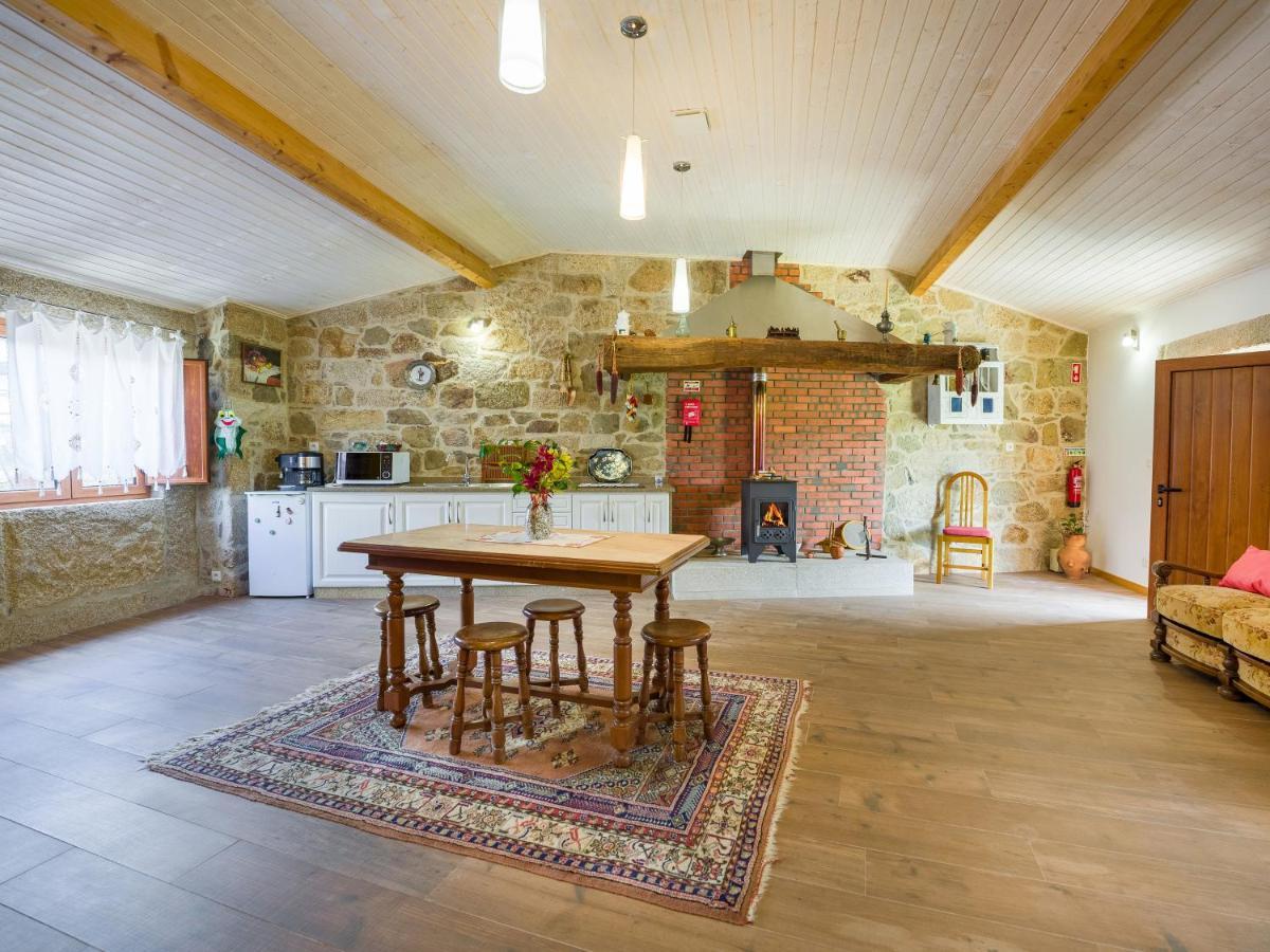 Cantinho Do Lucio Holiday home Melgaco